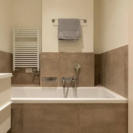 Santa Tecla Living Washington Building شقة